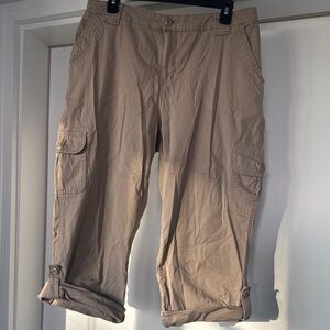St. John's Bay Women’s Khaki Cargo Capris
